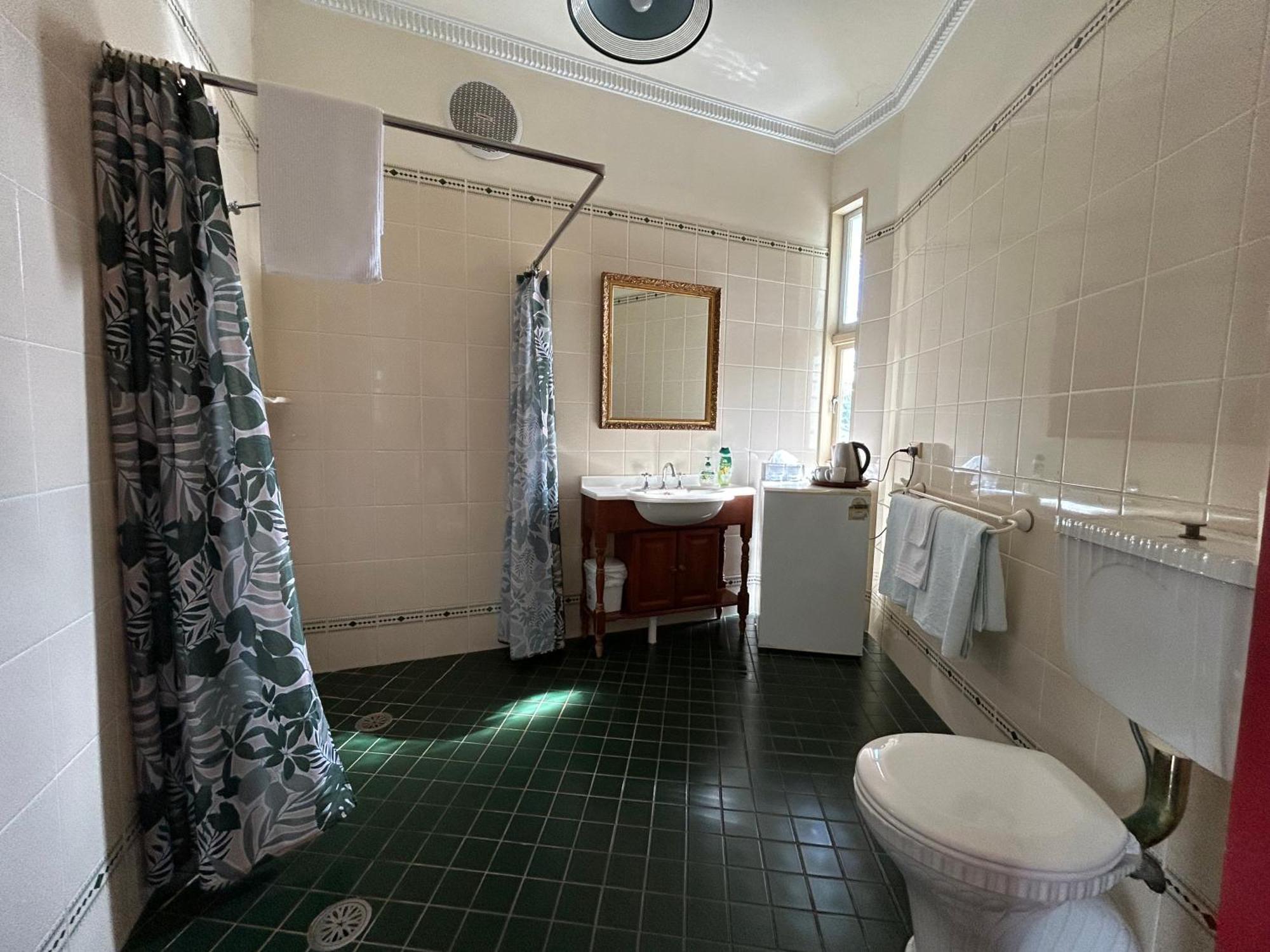 Melville House Bed And Breakfast 리스모어 외부 사진